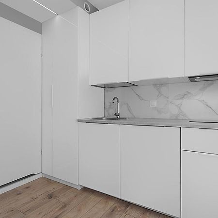 Enes Apartments Legnicka Street A Wroclaw Bagian luar foto