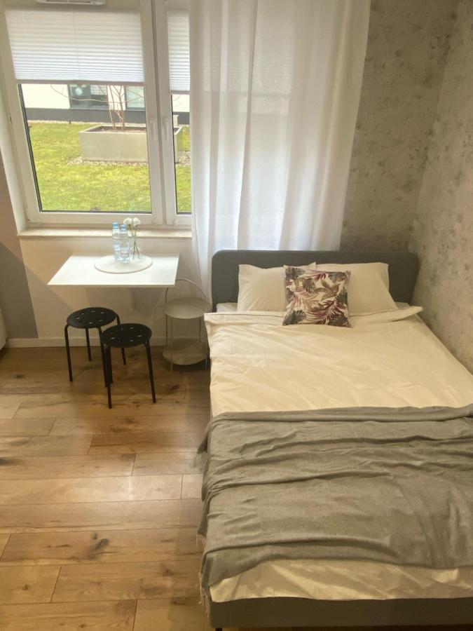 Enes Apartments Legnicka Street A Wroclaw Bagian luar foto