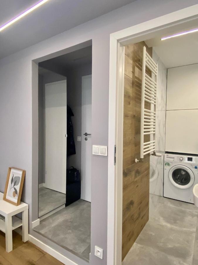 Enes Apartments Legnicka Street A Wroclaw Bagian luar foto